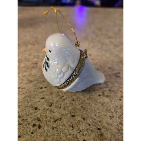 Porcelain Hinged Hanging Dove Trinket Box Christmas Ornament - Picture 4 of 10